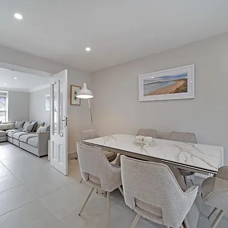 3 Main Street Downings