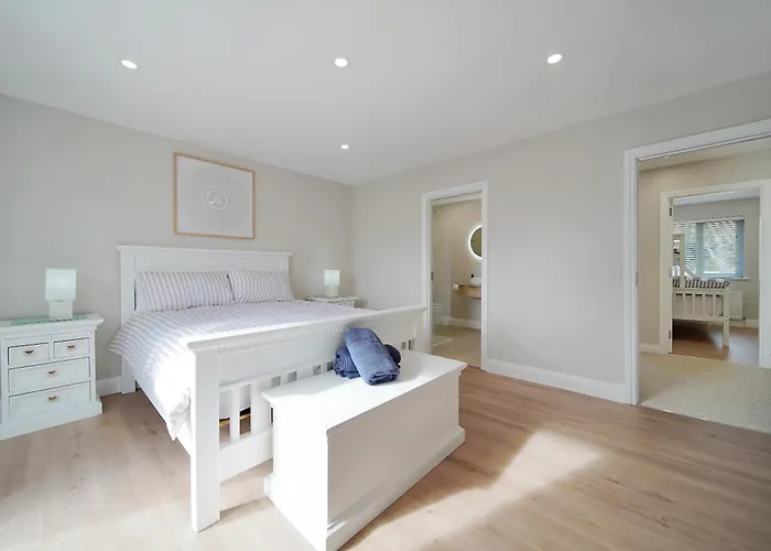 3 Main Street * Downings